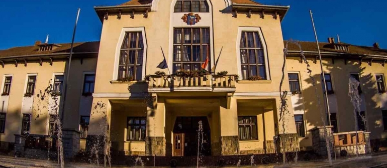 Csongrád Városi Önkormányzat „Hazai – pálya” elnevezéssel ösztöndíjprogramot indít